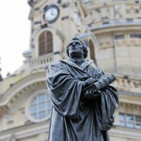 500 años después de las 95 tesis de Lutero seguimos pagando su factura